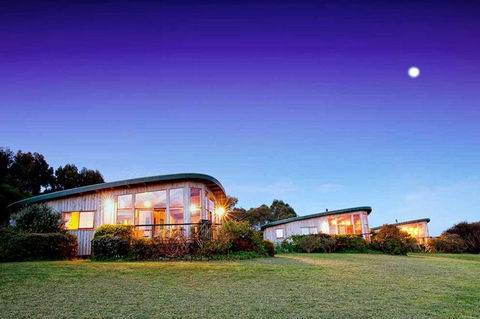 The Boomerangs At Johanna - Accommodation Cooktown 0