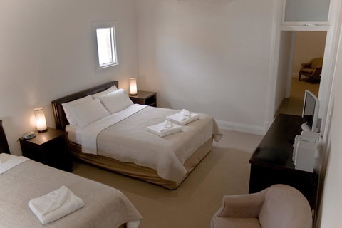 The Bridgetown Hotel - Accommodation Cooktown 1