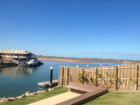 The Carnarvon Luxury Canal Home - Accommodation Cooktown 2