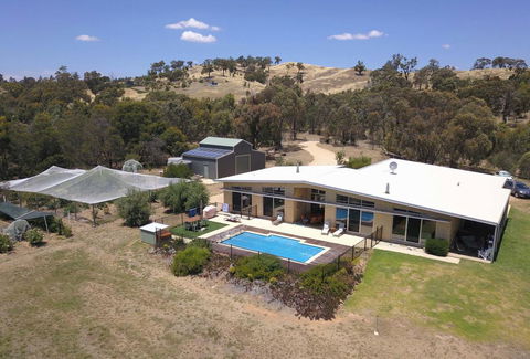 The Chocolate Lily Bed & Breakfast - Accommodation Cooktown 2