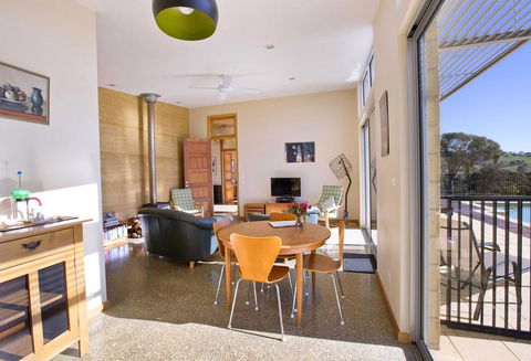 The Chocolate Lily Bed & Breakfast - Accommodation Cooktown 1