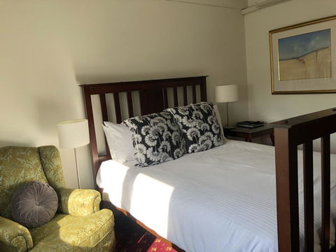 The Corner Hotel Alexandra - Accommodation Cooktown 2