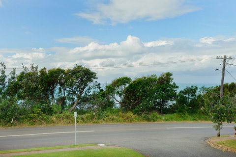 The Crest 6 33 Pacific Drive - Accommodation Cooktown 1
