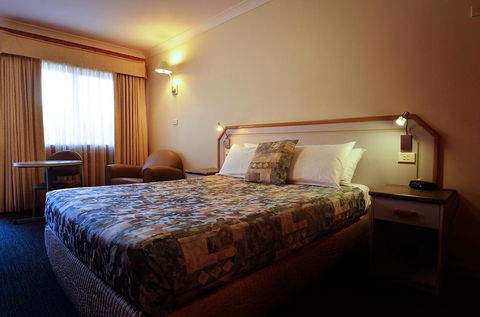 The Crossing Motel - Accommodation Cooktown 0