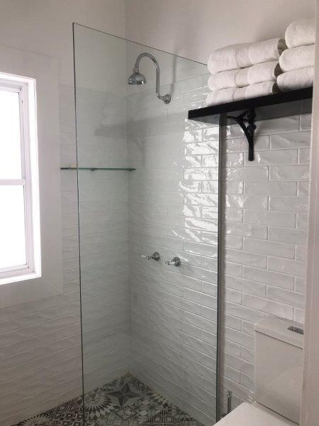 The Dewhurst - Sophisticated Entire CBD Apartment - Accommodation Cooktown 3