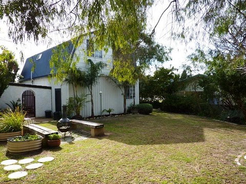 The Doo Drop Inn - Accommodation Cooktown 3