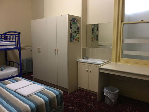 The Formby Hotel - Accommodation Cooktown 1
