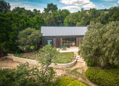 The Garden Cottage At The Olives - Accommodation Cooktown 0