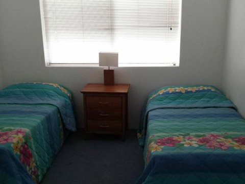 The Headlands 10 - 2 BDRM Apt Across From Alex Beach - Accommodation Cooktown 1
