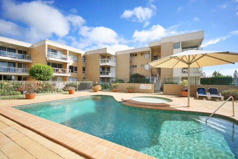 The Headlands Apartments - Accommodation Cooktown 0