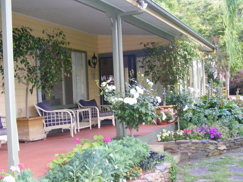 The Lookout - Accommodation Cooktown 0