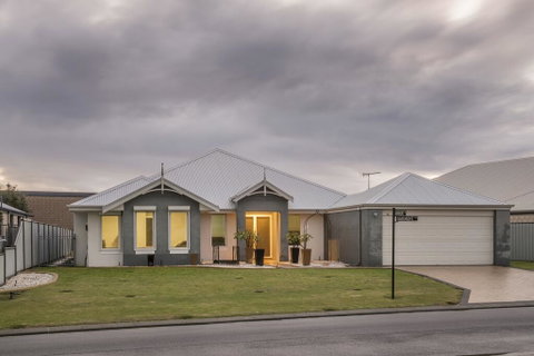 The Oaks - Accommodation Cooktown 0