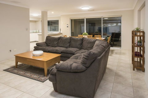 The Oaks - Accommodation Cooktown 2