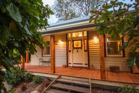 The Oaks Lilydale Accommodation - Accommodation Cooktown 0