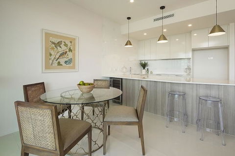 The Princess Bride - Executive 3BR Bulimba Apartment With Balcony In Central Location - Accommodation Cooktown 2