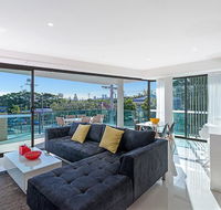 The Princess of Bulimba - Executive 3BR Bulimba Apartment with Large Balcony Next to Oxford St - Accommodation Cooktown