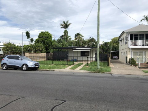 The Red Sparrow 2 - Accommodation Cooktown 3