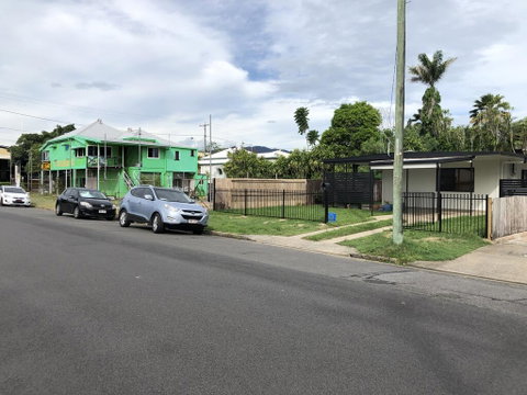 The Red Sparrow 2 - Accommodation Cooktown 2