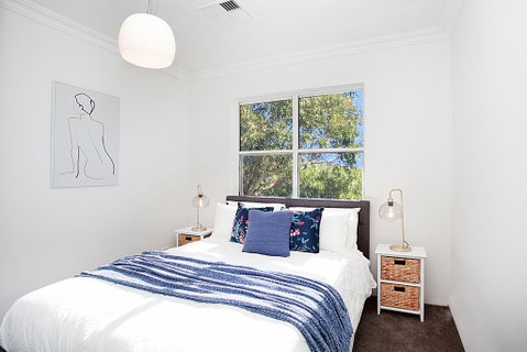 THE RENWICK - Hosted By: L'Abode Accommodation - Accommodation Cooktown 2