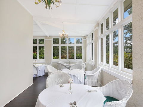 The Robertson Hotel - Accommodation Cooktown 3