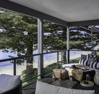 The Seaview - Designer Beachfront House - Accommodation Cooktown
