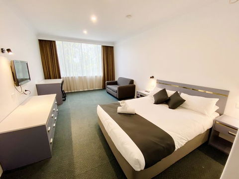 The Select Inn Penrith - Accommodation Cooktown 2