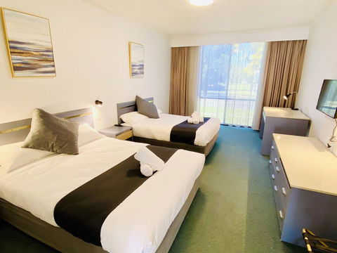 The Select Inn Penrith - Accommodation Cooktown 1