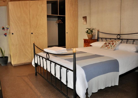 The Shouse - Durrants Lookout - Accommodation Cooktown 1