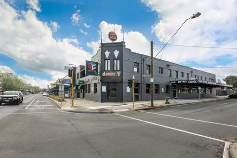The Union Club Hotel - Accommodation Cooktown 0