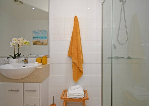 Tingeera Luxury Beachfront Apartments - Accommodation Cooktown 2