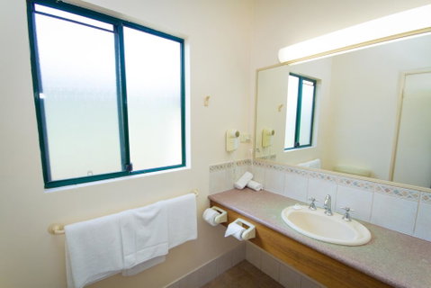 Tree Top Walk Motel - Accommodation Cooktown 1