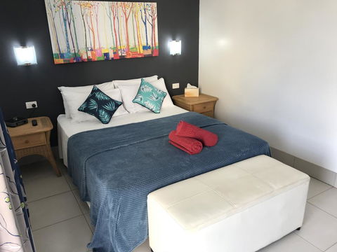 Tropical Lodge - Accommodation Cooktown 0