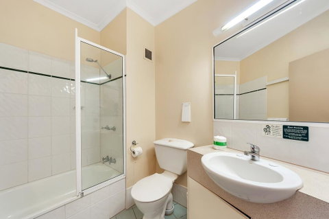 Tropical Queenslander - Accommodation Cooktown 1