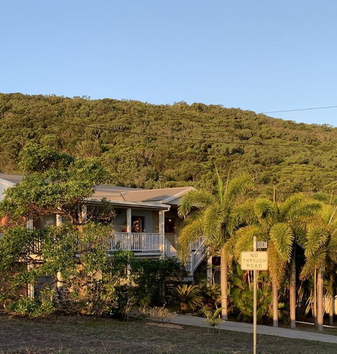 Tropical Styling - Accommodation Cooktown 3