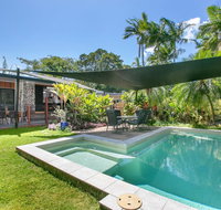 Tropical House Pool and Extra Bungalow 4 bedrooms - Accommodation Cooktown