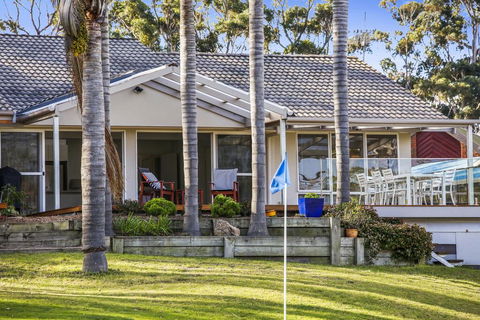 Tura Beach Golf Stays - Accommodation Cooktown 0