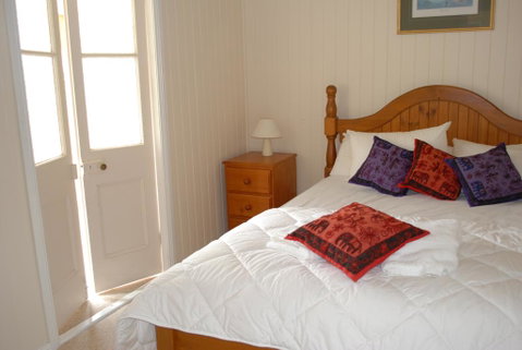 Twisted Gum Vineyard Cottage - Accommodation Cooktown 2