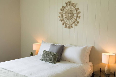 Two Bedroom Gem, Short Drive To MONA - Accommodation Cooktown 1