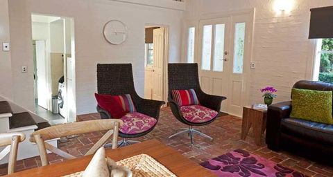 Tyneside Gatehouse - Accommodation Cooktown 2