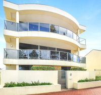 Ultimate Esplanade - 3 Storey Experience - WiFi - Accommodation Cooktown