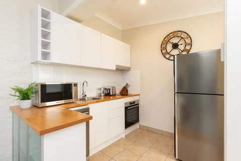 Ultimo 1 Bedroom House With Parking - Nice And Quiet - Accommodation Cooktown 3