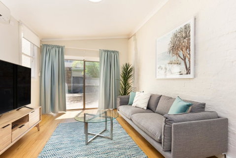 Ultimo 1 Bedroom House With Parking - Nice And Quiet - Accommodation Cooktown 1