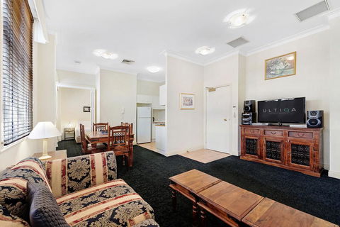 ULTIQA Rothbury Hotel - Accommodation Cooktown 3