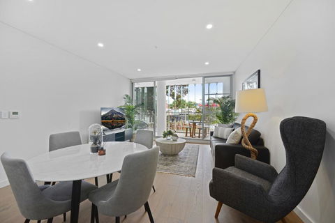 Ultra Modern, Luxurious Apartment In Tranquil Sydney - Accommodation Cooktown 1