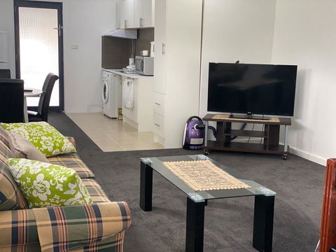 Unforgettable Studio For Family - Accommodation Cooktown 1