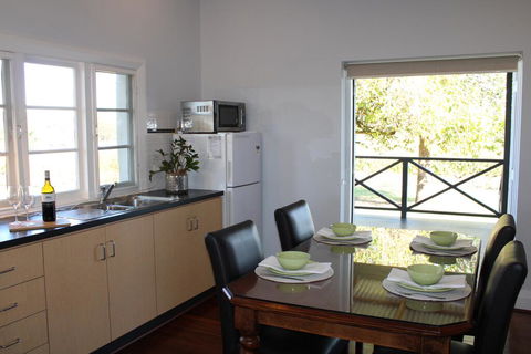 Upper Reach Spa Cottage - Accommodation Cooktown 3