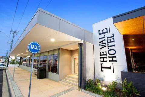 Vale Hotel - Accommodation Cooktown 1