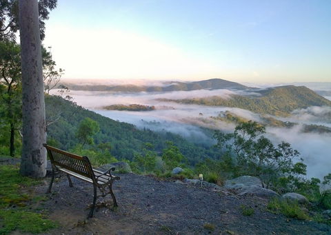 Valley View Luxury Retreat - Accommodation Cooktown 3