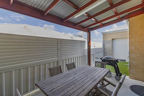 Vasse Manor - Accommodation Cooktown 2