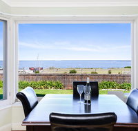 Victor Harbor Beachfront Bliss  WiFi - Accommodation Cooktown